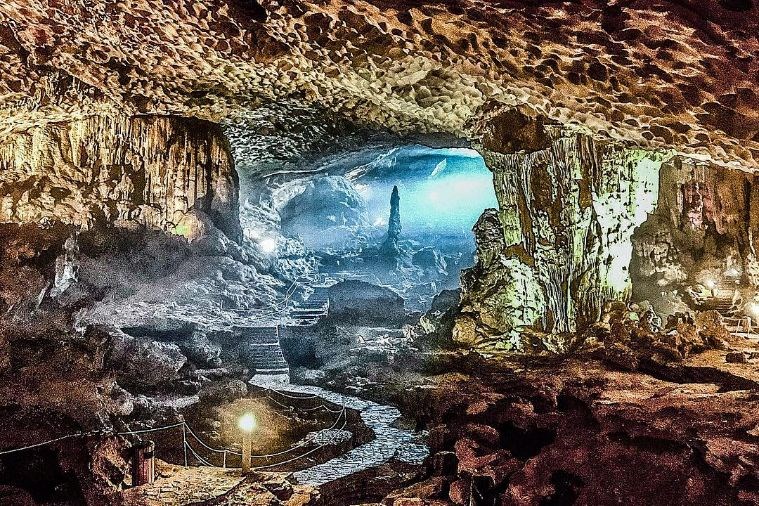 Tour Hạ Long - Sửng Sốt - TiTop - Yên Tử 2 Ngày 1 Đêm